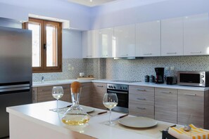 Classic-villa - 3 soveværelser | Privat køkken | Køleskab, mikrobølgeovn, ovn, opvaskemaskine