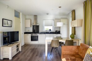 Private kitchen - Skip Wellness De Luxe With Sauna (Earnewald)