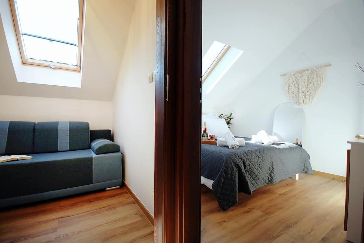 Premium House, 3 Bedrooms | 20 bedrooms, individually furnished, bed sheets