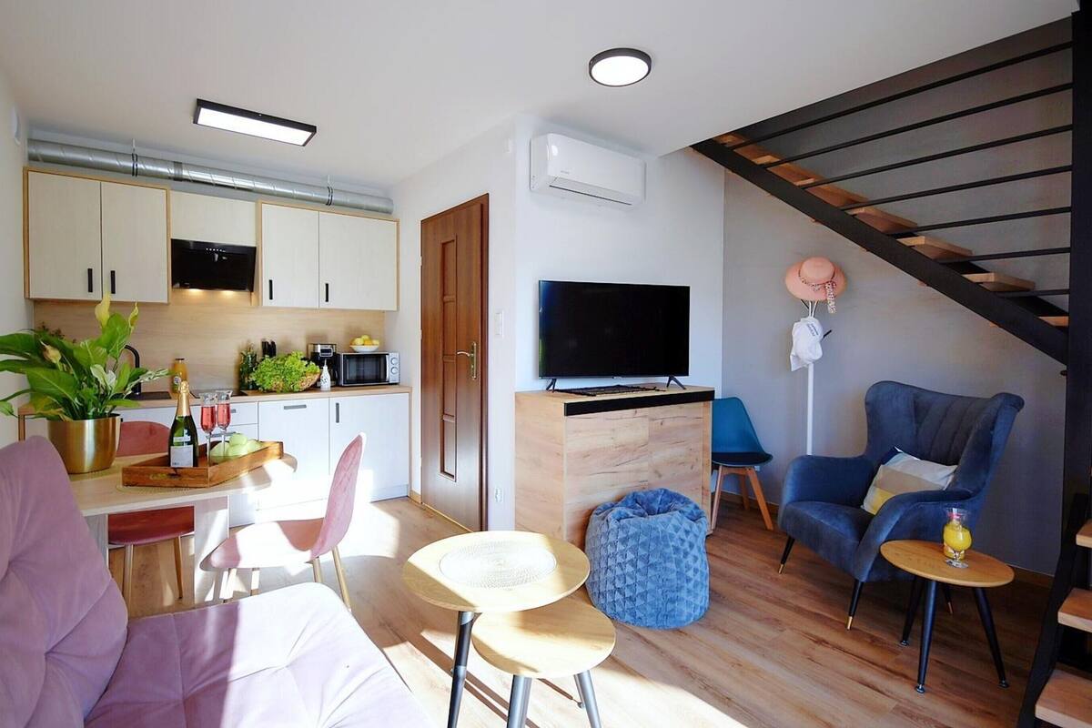 Premium House, 3 Bedrooms | Living room