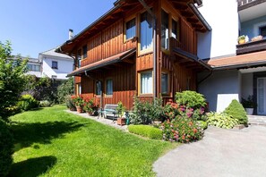 Classic Apartment, 2 Bedrooms | Exterior