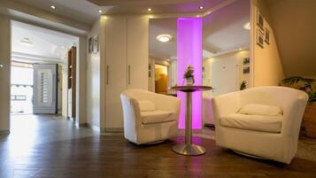 Classic Apartment, 2 Bedrooms | Living room