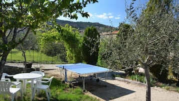 Classic House, 3 Bedrooms | Tempat makan luar