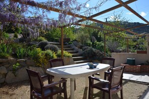 Classic House, 3 Bedrooms | Balkoni