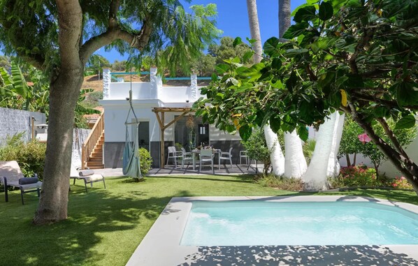 클래식 아파트, 침실 2개 | 정원