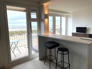 Comfort Apartment, 3 Bedrooms | Private kitchen | Fridge, microwave, dishwasher, coffee/tea maker