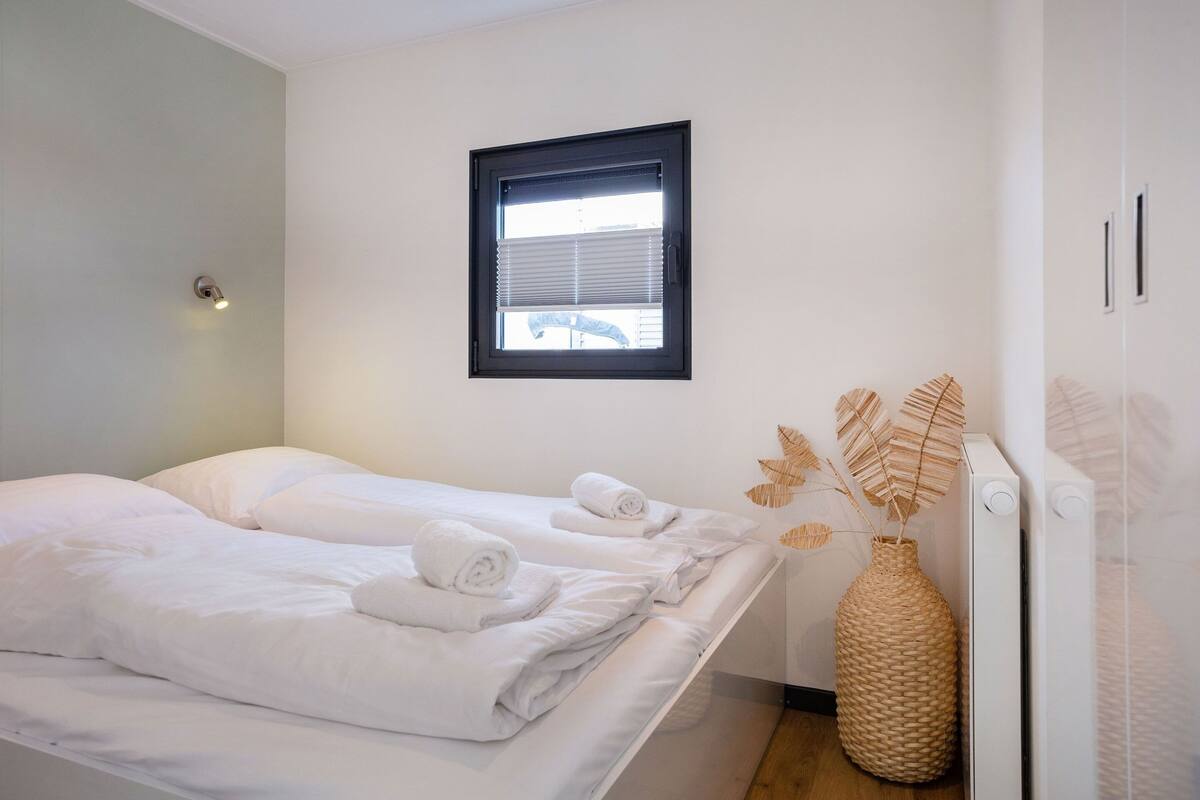 Mobile Classic-Unterkunft, 2 Schlafzimmer | 6 Schlafzimmer, individuell eingerichtet, Bettwäsche