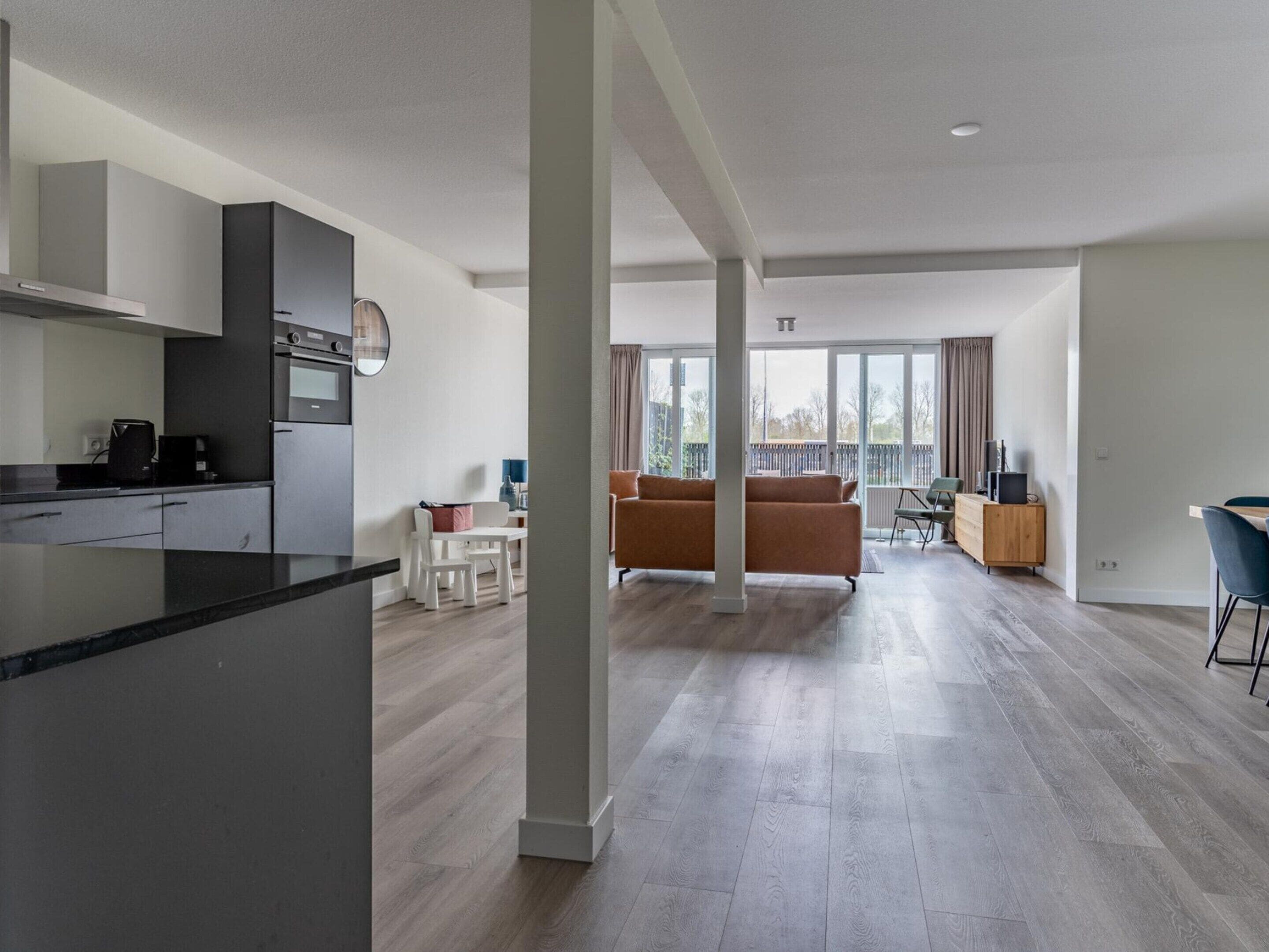 Classic House, 4 Bedrooms | Living room