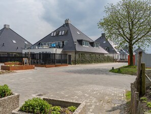 Exterior - Unique Vacation Home (Offingawier)