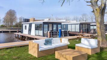 Mobil Karavan Klasik, 2 kamar tidur | Eksterior