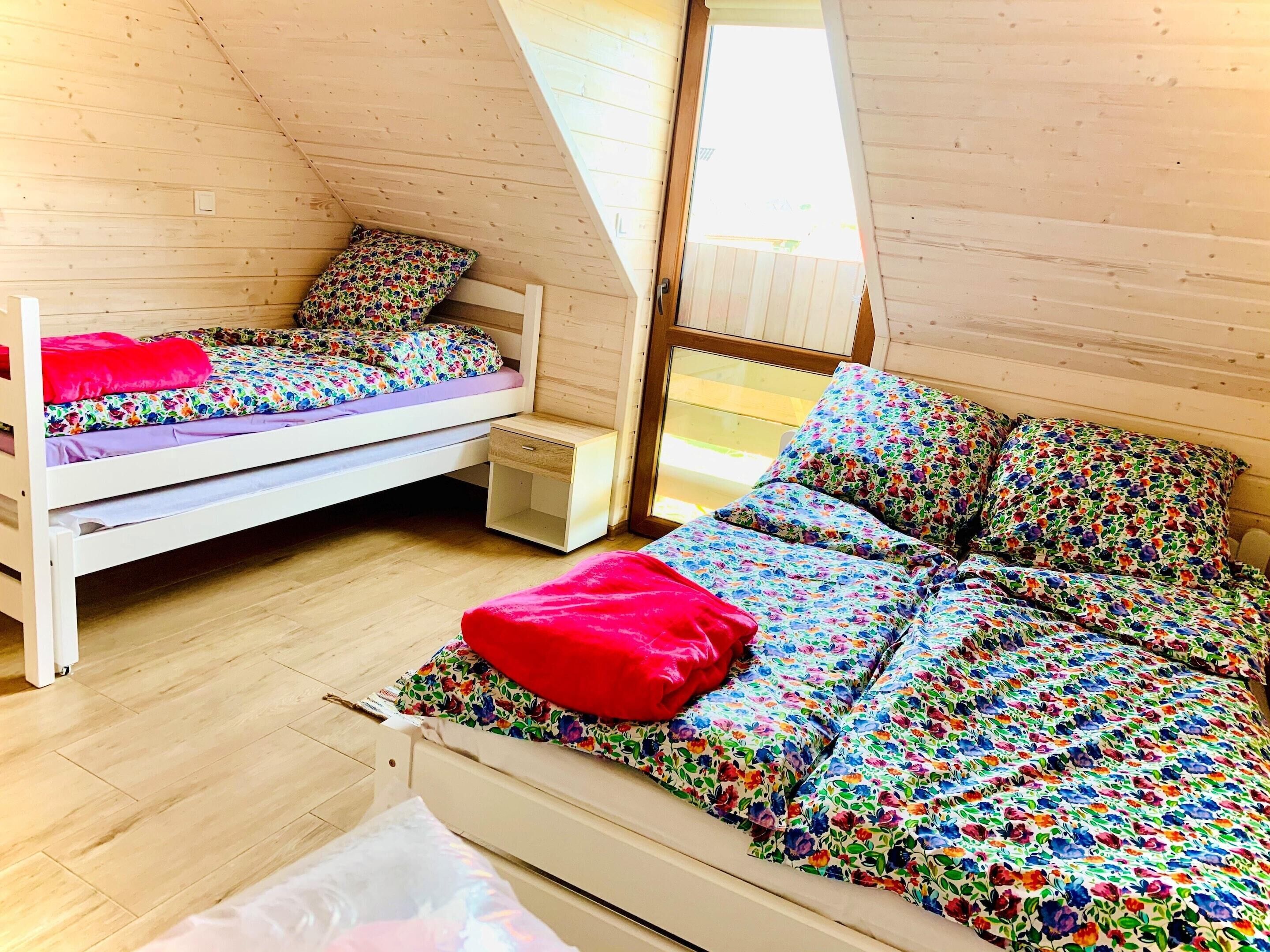 Comfort House, 3 Bedrooms | 10 bedrooms, individually furnished, bed sheets