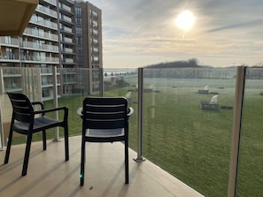 Comfort Apartment, 3 Bedrooms | Terrace/patio - Den Oever II 201 Directly on the Beach (Nieuwpoort)