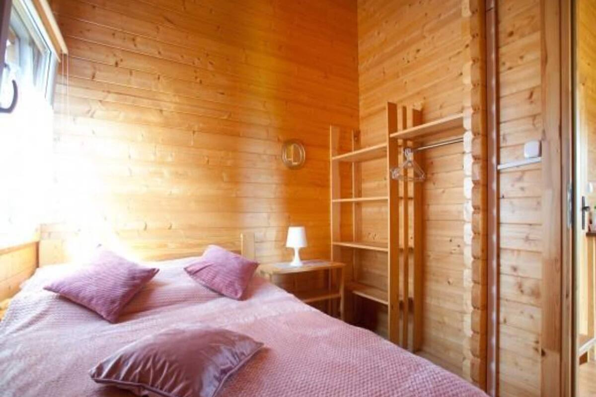 6 chambres, ameublement personnalisé, draps fournis