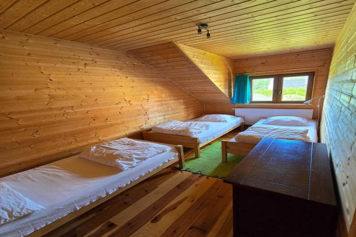 3 chambres, ameublement personnalisé, draps fournis