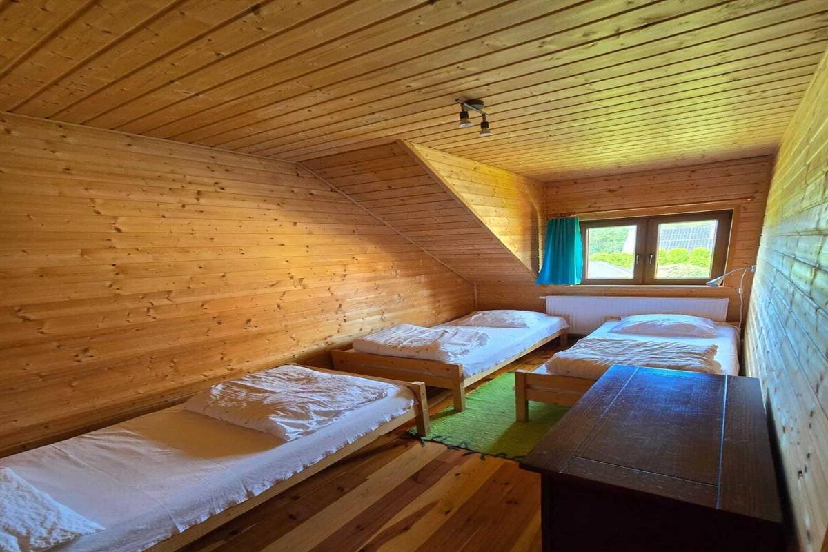 Deluxe House, 3 Bedrooms | 8 bedrooms, individually furnished, bed sheets