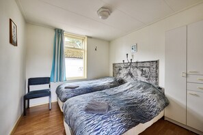 Comfort House, 2 Bedrooms | 6 bedrooms, individually furnished, bed sheets - Cozy Holiday Home in a Lovely Environment (De Kiel)