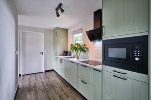 Maison Deluxe, 2 chambres | Cuisine privée