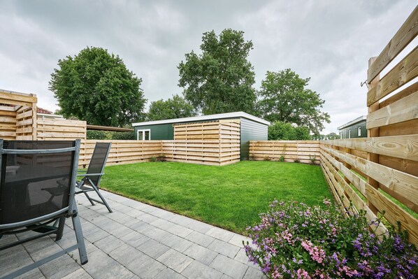 Comfort House, 2 Bedrooms | Garden