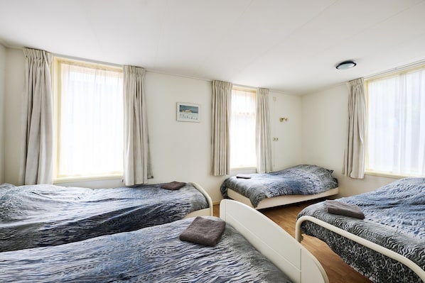 Comfort-talo, 2 makuuhuonetta | 6 makuuhuonetta, yksilöllisesti kalustettu, vuodevaatteet