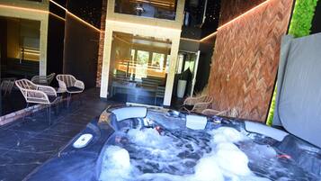 Casa clásica, 3 habitaciones | Tratamiento de spa