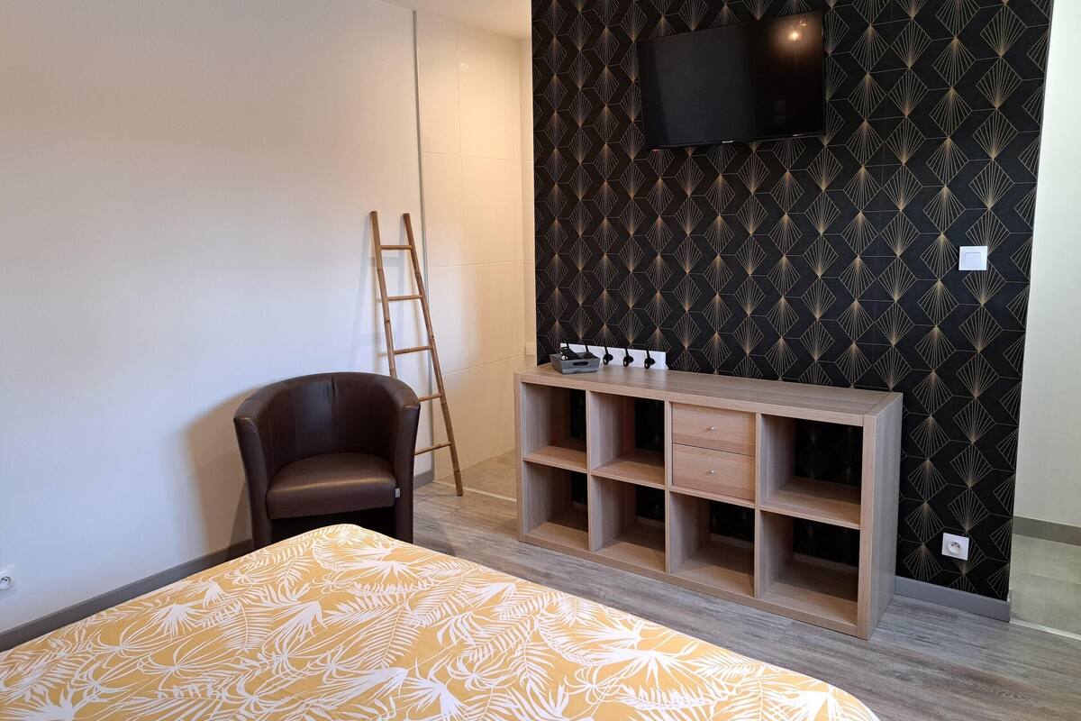 Classic House, 2 Bedrooms | 6 bedrooms, individually furnished, bed sheets