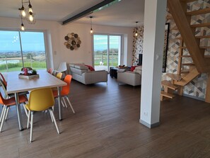 Dining - Holiday Home 10 Pers., Panoramic sea View, Cleder (Cleder)