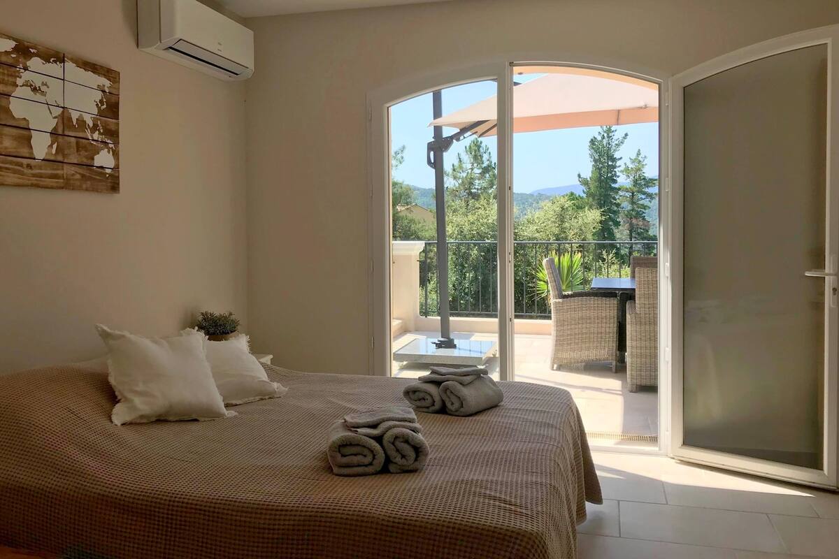 7 slaapkamers, individueel gemeubileerd
