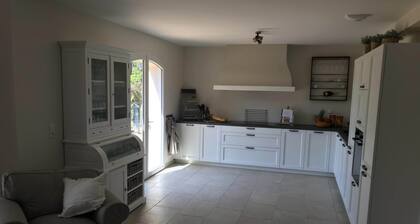 Contemporary Villa With Swimming Pool