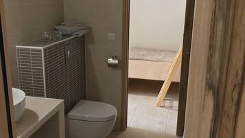 Rumah Klasik, beberapa kamar | Kamar mandi | Bathtub