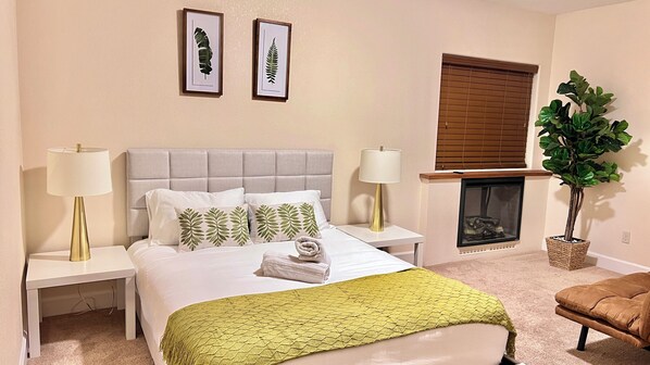 6 habitaciones, escritorio, tabla de planchar con plancha y wifi 