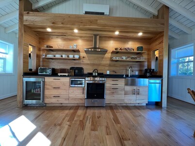 Aftonshire Cottage - Heart of Afton's Wine Region