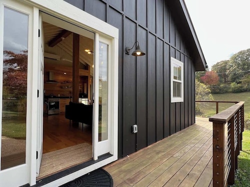 Aftonshire Cottage - Heart of Afton's Wine Region