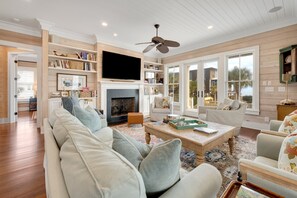 Smart TV, table tennis, books