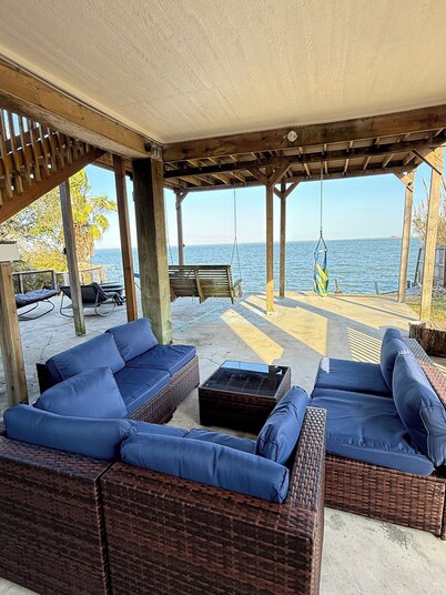 Waterfront 3BR 2BA Home near Kemah, Galveston, NASA, NRG, FIFA World Cup, Rodeo