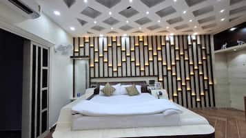 Studio Suite Exclusive, quang cảnh thành phố | Màn/rèm cản sáng, phòng cách âm, bàn ủi/dụng cụ ủi quần áo