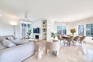 TV - VILLA AZAHAR RETREAT (Marbella)