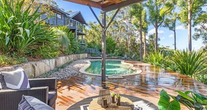 Cosy Mountain house w/fire and pool on Tamborine Mountain!