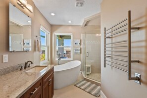 Hair dryer - The Grand Pelican - 5/4 - Oceanfront - Sleeps 12 (Jacksonville Beach)