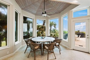 Dining - Coastal Splendor - Oceanfront - Heated Pool - Sleeps 16 (Ponte Vedra Beach)