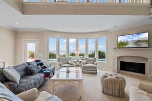 Smart TV, fireplace, offices