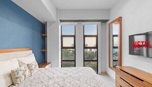 2 Schlafzimmer, Schreibtisch, Bügeleisen/Bügelbrett, WLAN