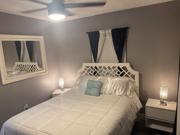 2 Schlafzimmer, Bügeleisen/Bügelbrett, Bettwäsche