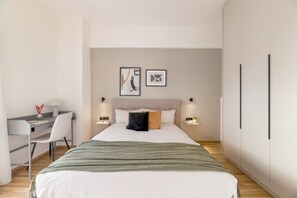 2 bedrooms, iron/ironing board, travel cot, free WiFi