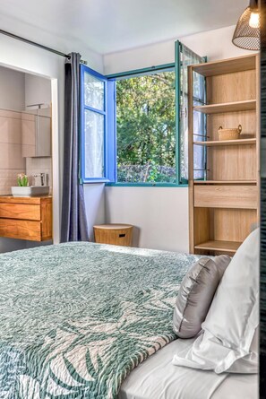 1 bedroom, WiFi, bed sheets - Seasonal rental "Douceur du Sud" 2 persons  (Le Tampon)