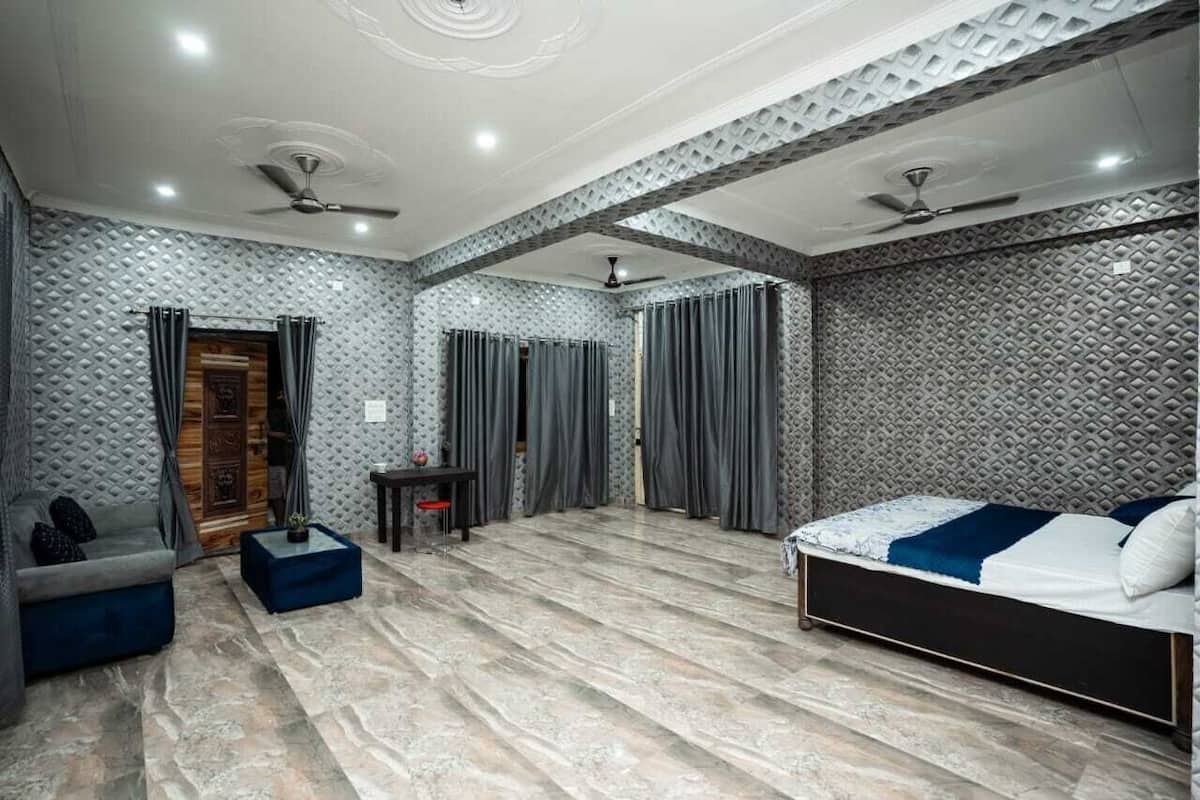 Apartamento luxo, vista para a cidade | 4 quartos, ferros/tábuas de passar roupa, Wi-Fi de cortesia