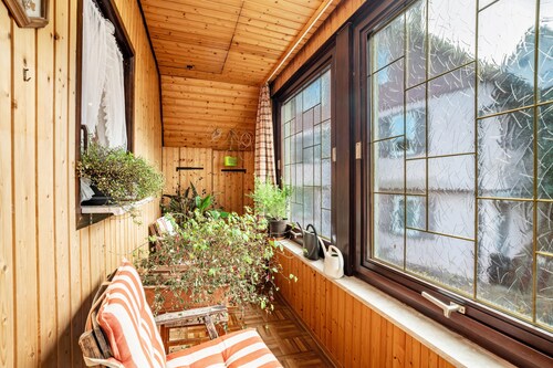 Apartment 'Retro Mit Schlossblick' with Mountain View, Shared Terrace and Wi-Fi