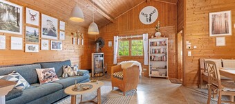 Holiday Home 'Moi Holzhaisel' with Private Terrace, Private Garden and Wi-Fi