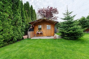 Property grounds - Holiday Home 'Moi Holzhaisel' with Private Terrace, Private Garden and Wi-Fi (Elmstein)