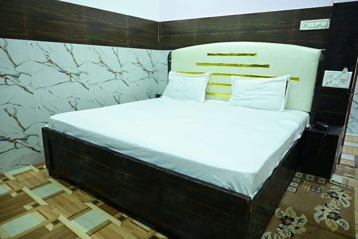 Deluxe Room, City View | WiFi (free)