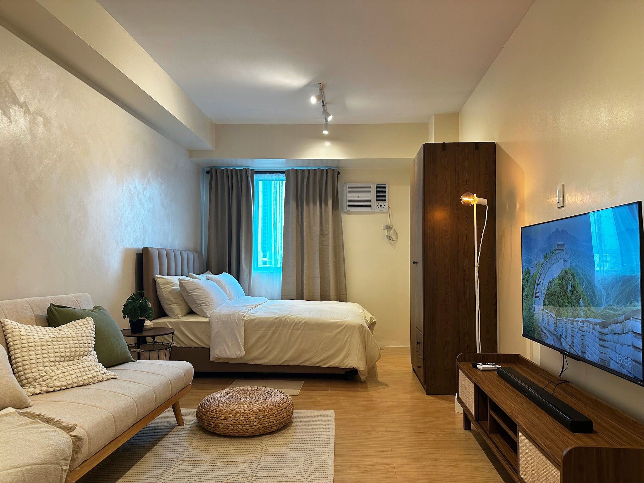 1 bedroom, iron/ironing board, WiFi, bed sheets